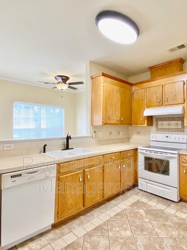 Photo - 1926 Algonquin Trail