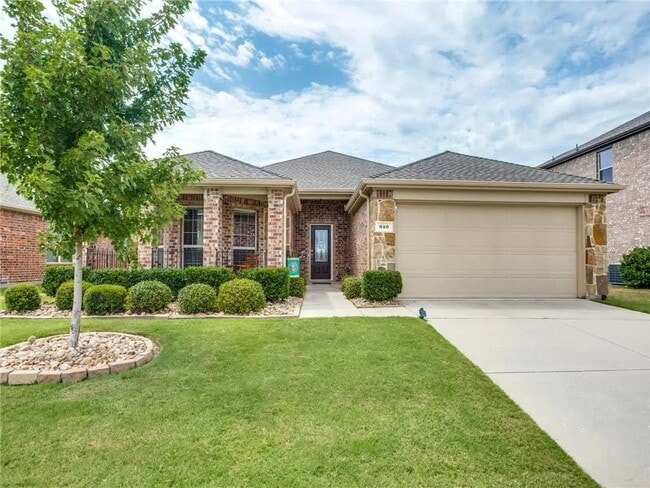 Photo - 840 English Ivy Dr