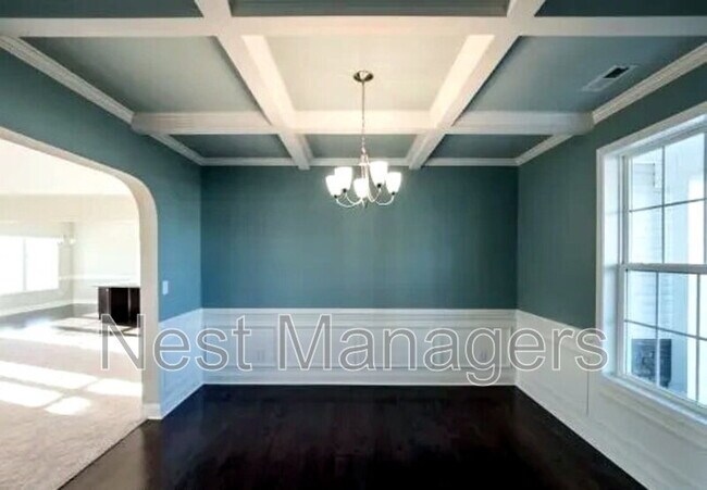 Photo - 113 Tellmont St