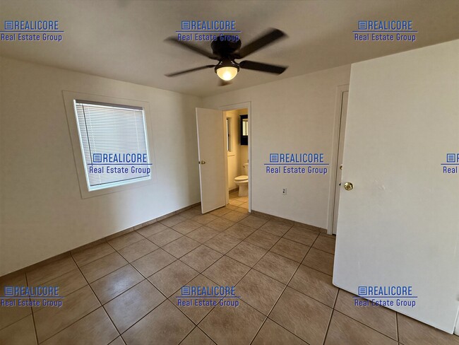 7663 Elm St