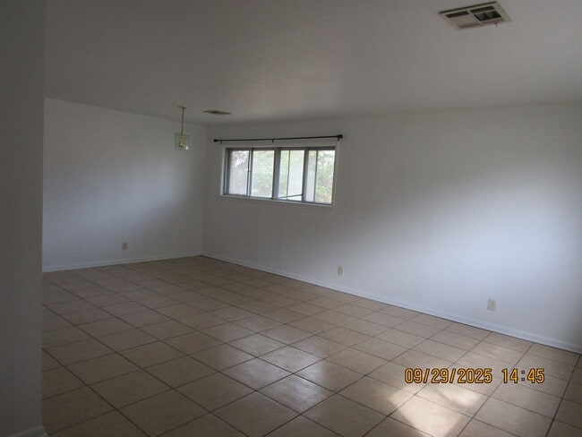 Photo - Very nice spacious home! No Carpet! Pet Fr...
