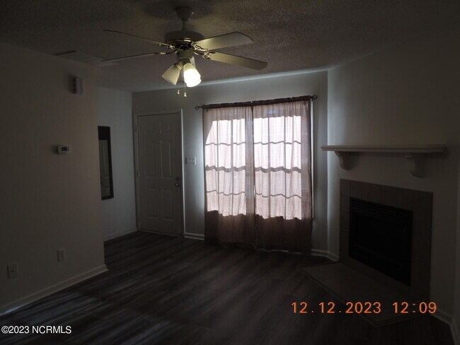 Photo - 1203 Pueblo Dr