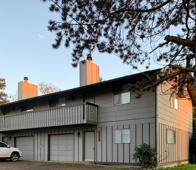 Photo - H8225-8227 Unit 8227