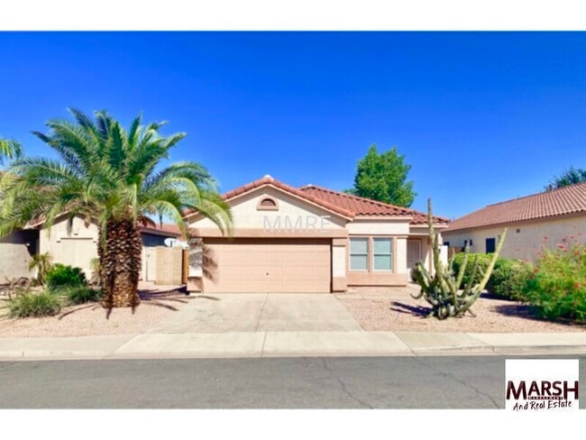Building Photo - Nice 3 bedroom home with new paint & new carpet in Mesa!