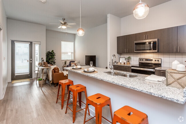 1BR Halston - Overview