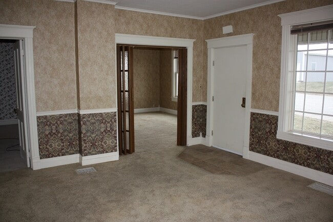 Photo - Acreage Nestled In City Of Pella