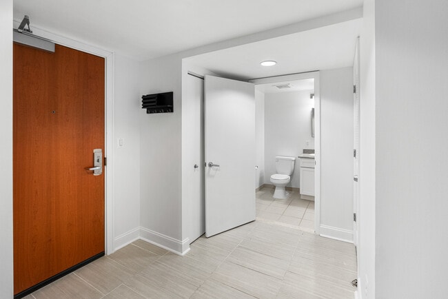 Photo - 1150 K St NW Unit 311