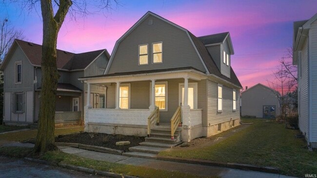Building Photo - 1909 Bequette St Rental