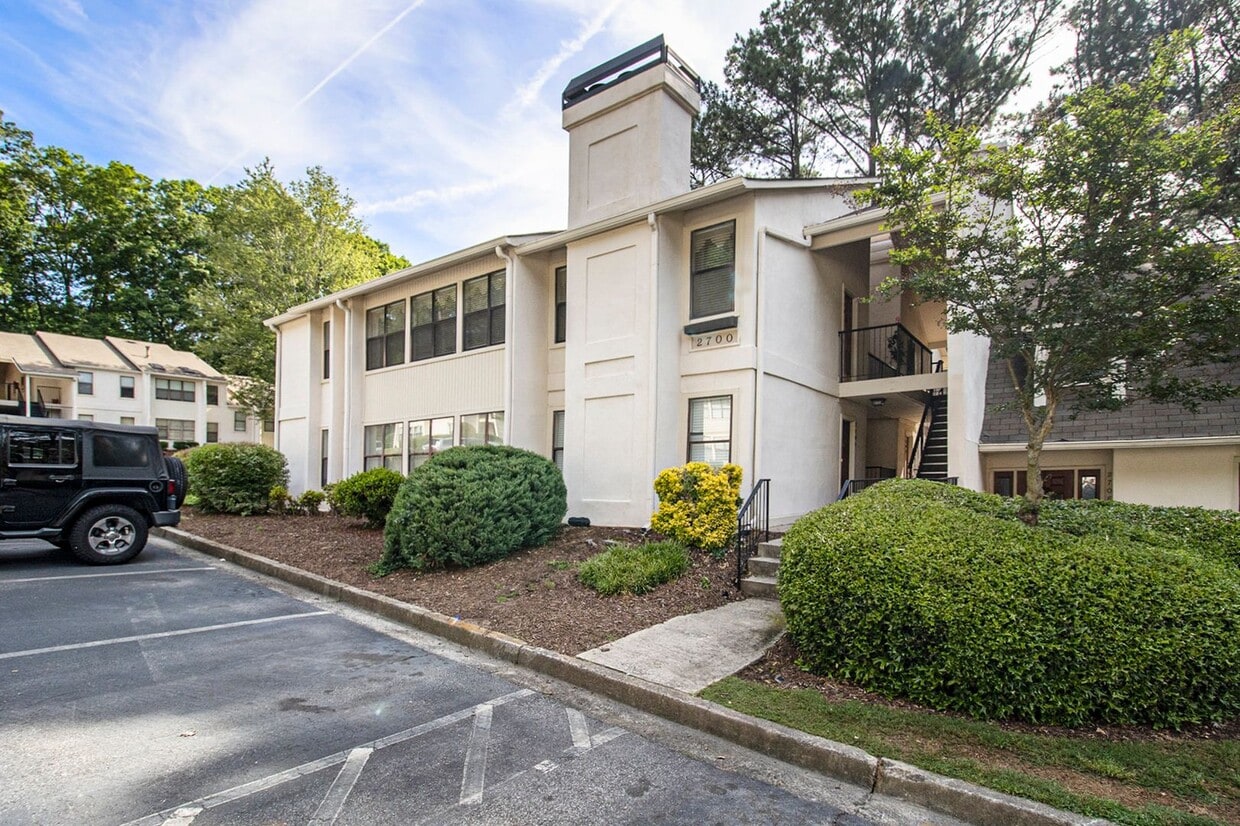 Photo - 2704 Huntingdon Chase-