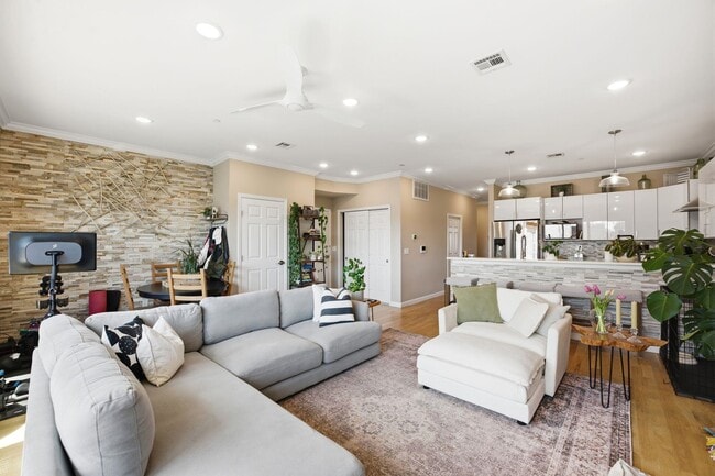 Photo - 936 Pavonia Ave Unit 3B