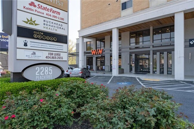 Photo - 2285 Peachtree Rd NE Unit 604