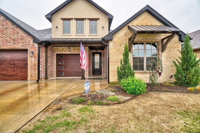 Photo - 4009 NE Realtree Dr