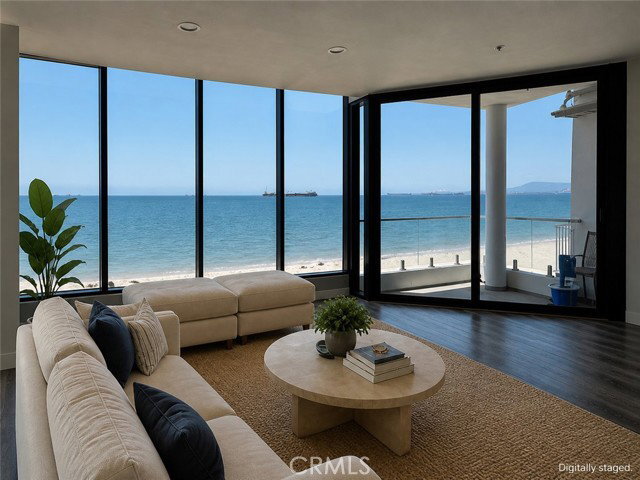 Building Photo - 6117 E Seaside Walk