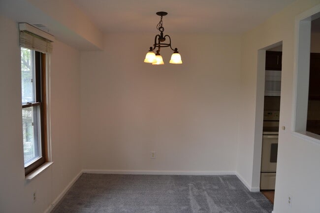 Photo - 31993 W 12 Mile Rd Unidad 204