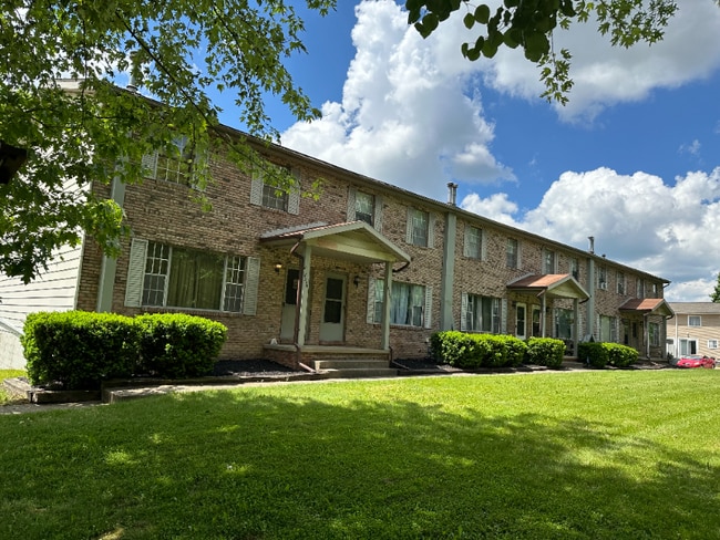 Photo - 4390 Darrow Rd Townhome