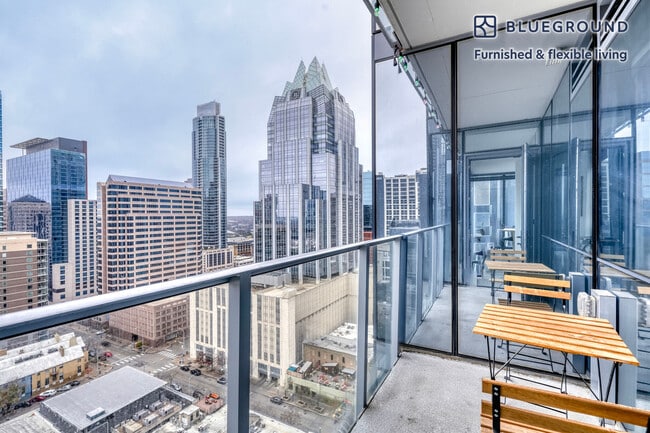 Photo - 501 Brazos St Unidad FL20-ID233