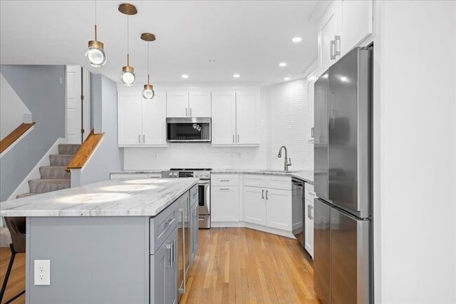 Photo - 67 N Quinsigamond Ave