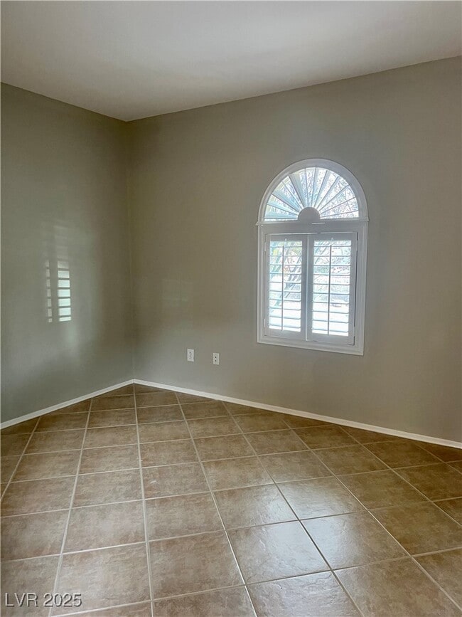 Photo - 2460 Calvert City Dr