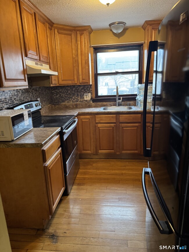 Building Photo - 46 Guilford St