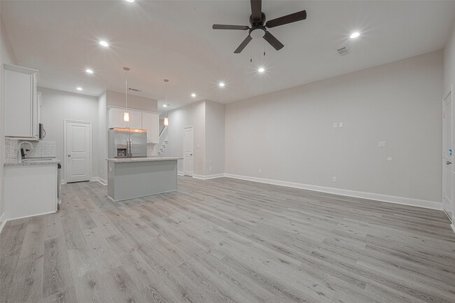 Photo - 2528 S Texas Ave Unidad A