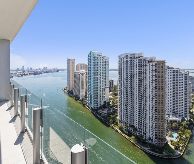 Building Photo - 300 Biscayne Boulevard Way Unit 3104