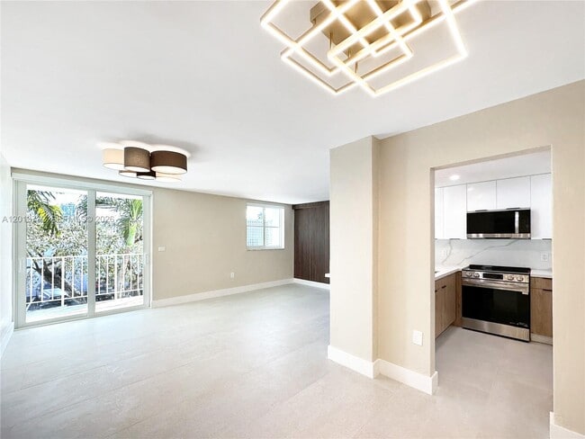 Photo - 1145 Normandy Dr Unit 202