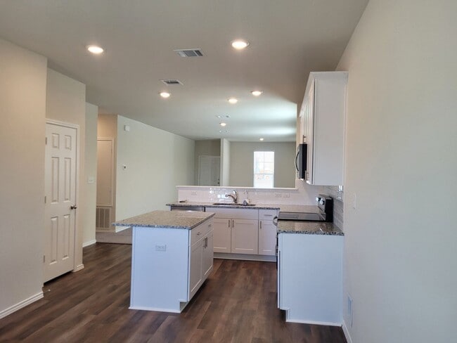 Photo - Spacious Family Home in Overlook at Creeks...