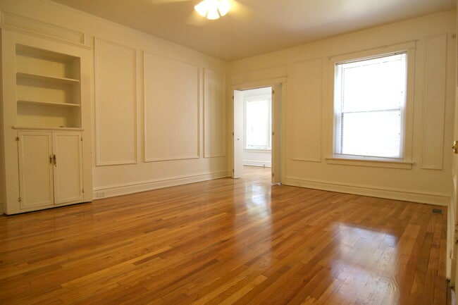 Photo - 6660 Washington Ave