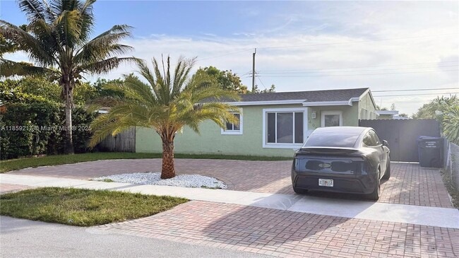Building Photo - 1400 N 70th Way Rental