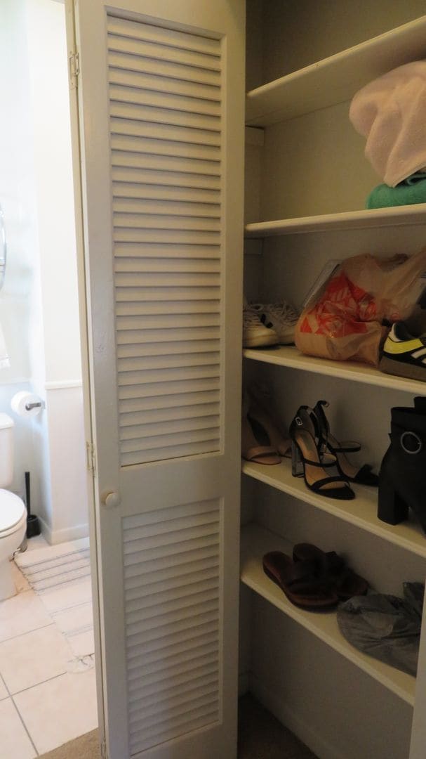 Photo - 2300 Leon St