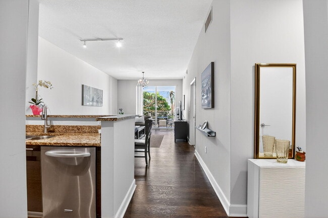 Photo - 550 Okeechobee Blvd Unit 221