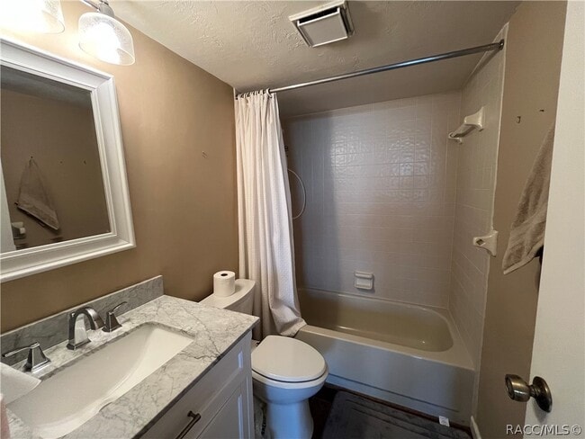 Photo - 760 E Gilchrist Ct