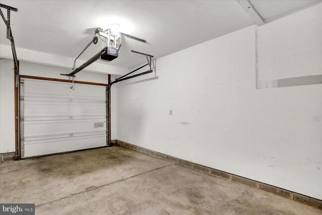 Building Photo - 119 Oriole Ct