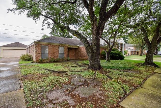 Building Photo - 15210 Windy Cove Dr Rental