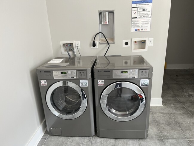 Photo - 22 N King St