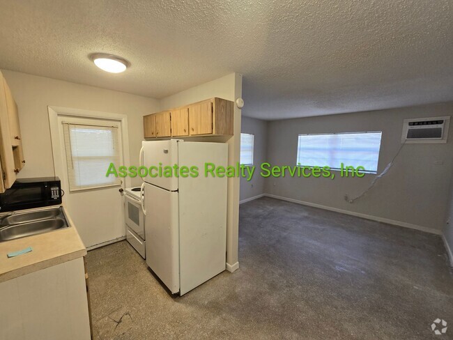 Building Photo - Harms-Glenwood- 851 Unit 851-C Rental