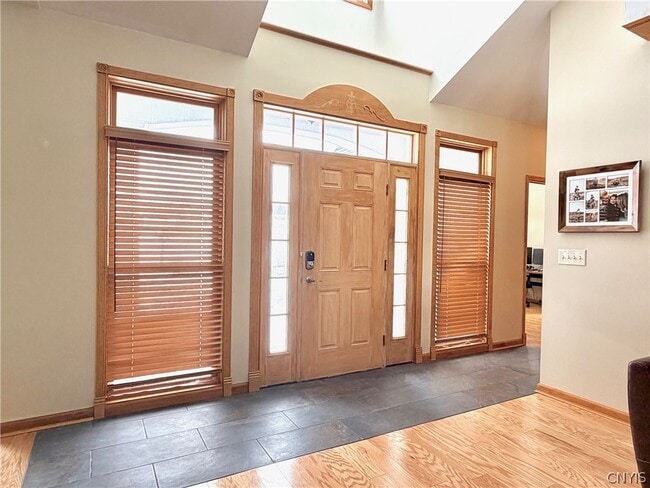 Photo - 1018 W State Rd