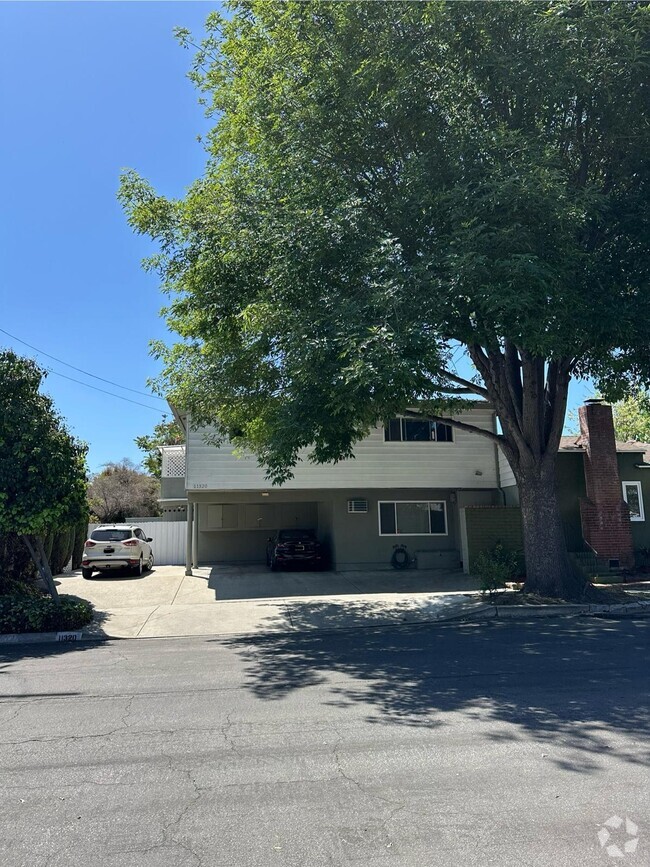 Building Photo - 11320 Landale St Unit #2 Rental