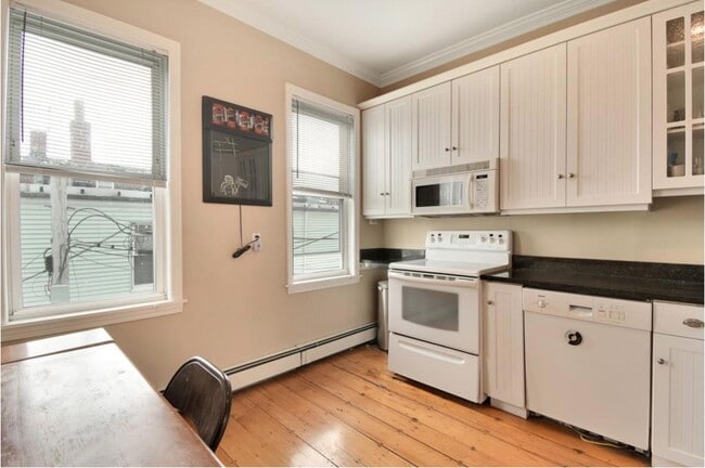 595 E 4th Unit 2