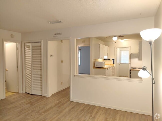 Building Photo - 755 Burcale Rd Unit F1 Rental