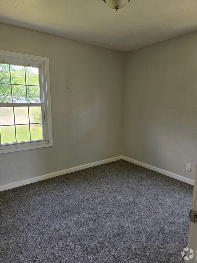 Building Photo - 610 St Monica Dr Rental