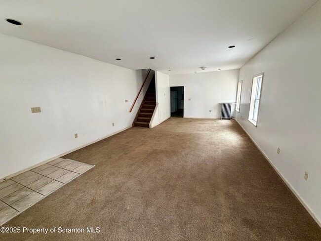 Photo - 818 W Locust St