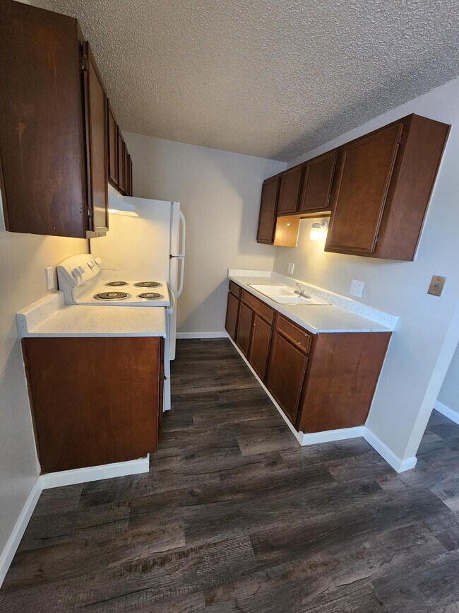 The Coachlight Apartments