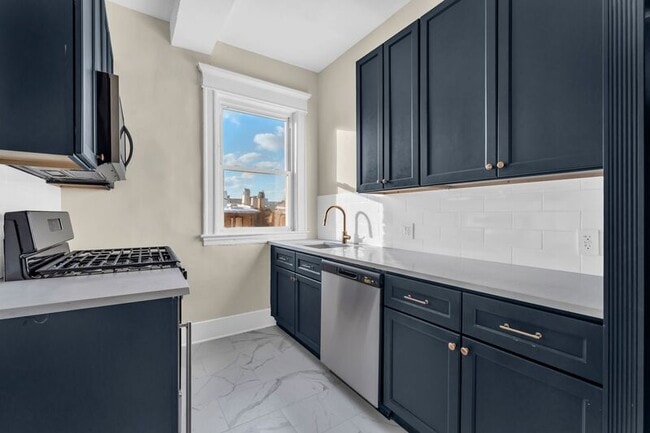 Photo - 300 E 30th St Unit 5E