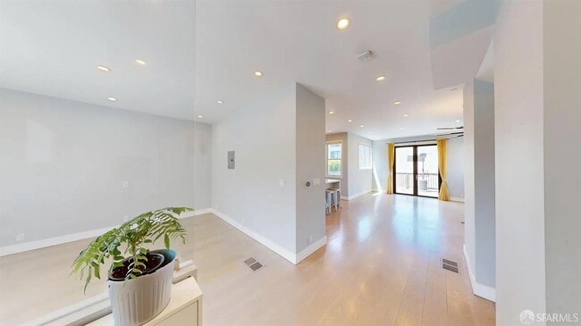 Photo - 642 Mississippi St