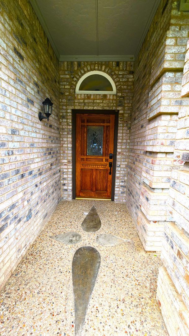 Photo - Remodeled with Luxurious Finishes!