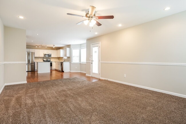 Photo - 6412 Willowlawn Dr