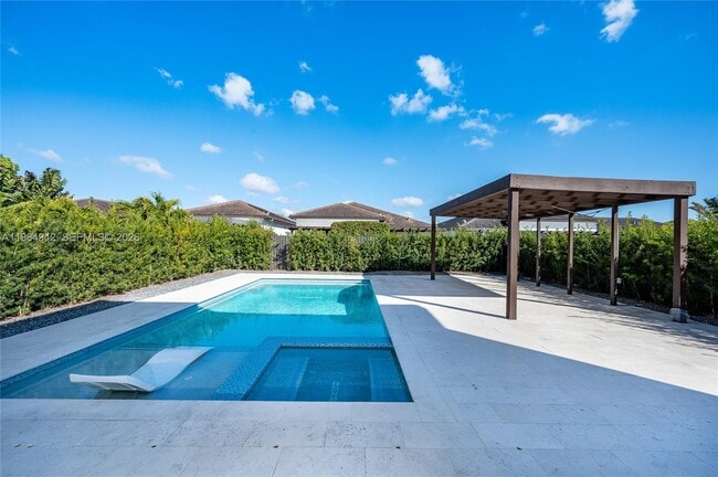 Photo - 14551 SW 20th St