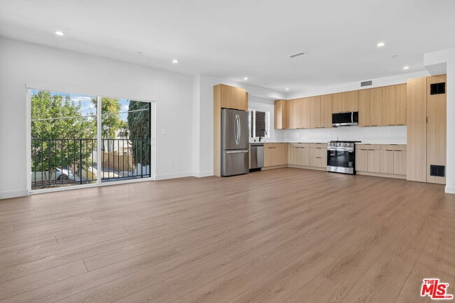 11302 Collins St Unit 1