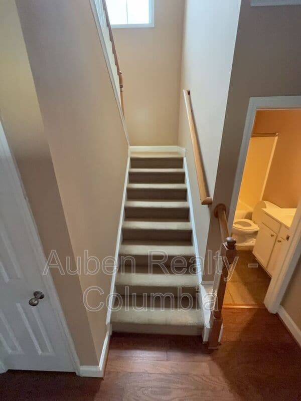 Photo - 100 Taylors Hill Dr